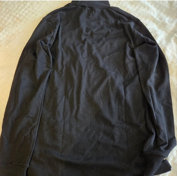 Uniqlo Turtleneck - Picture 2 of 3